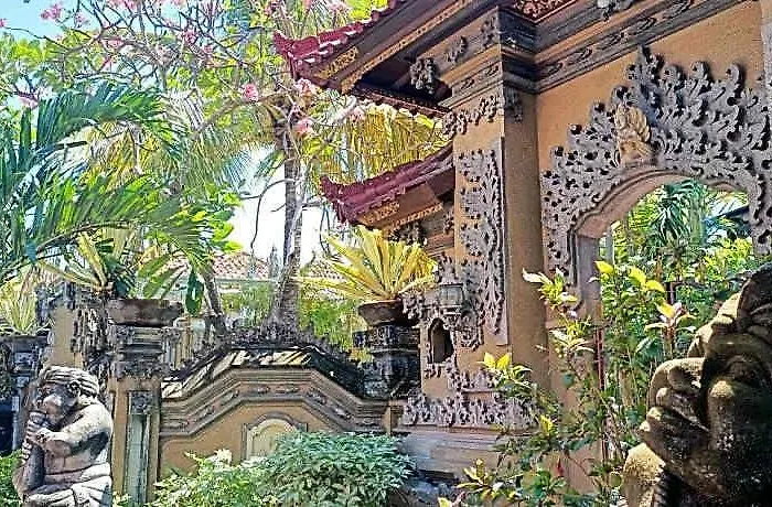 Palace ホテル バリ島